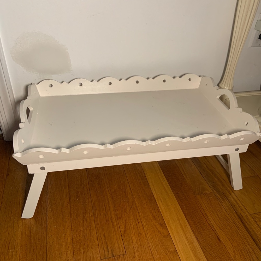 white bed folding tray